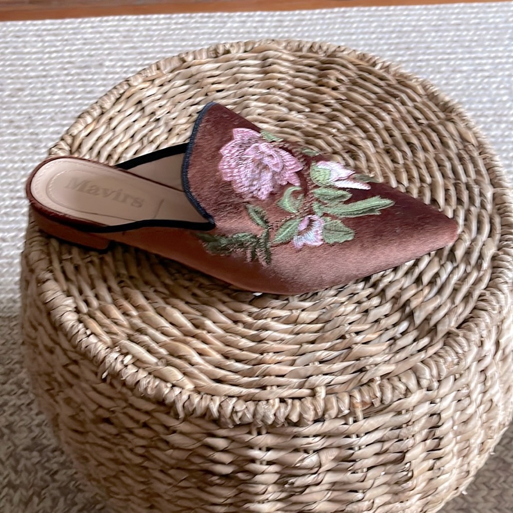Faux velvet mule